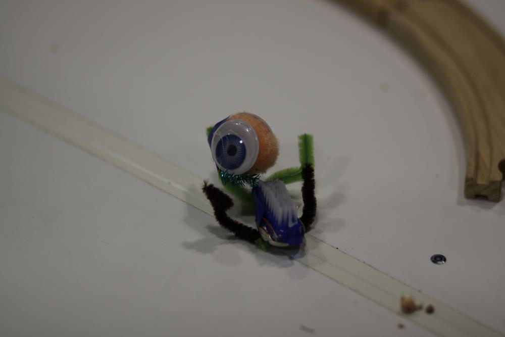 Budujemy robota Insekta