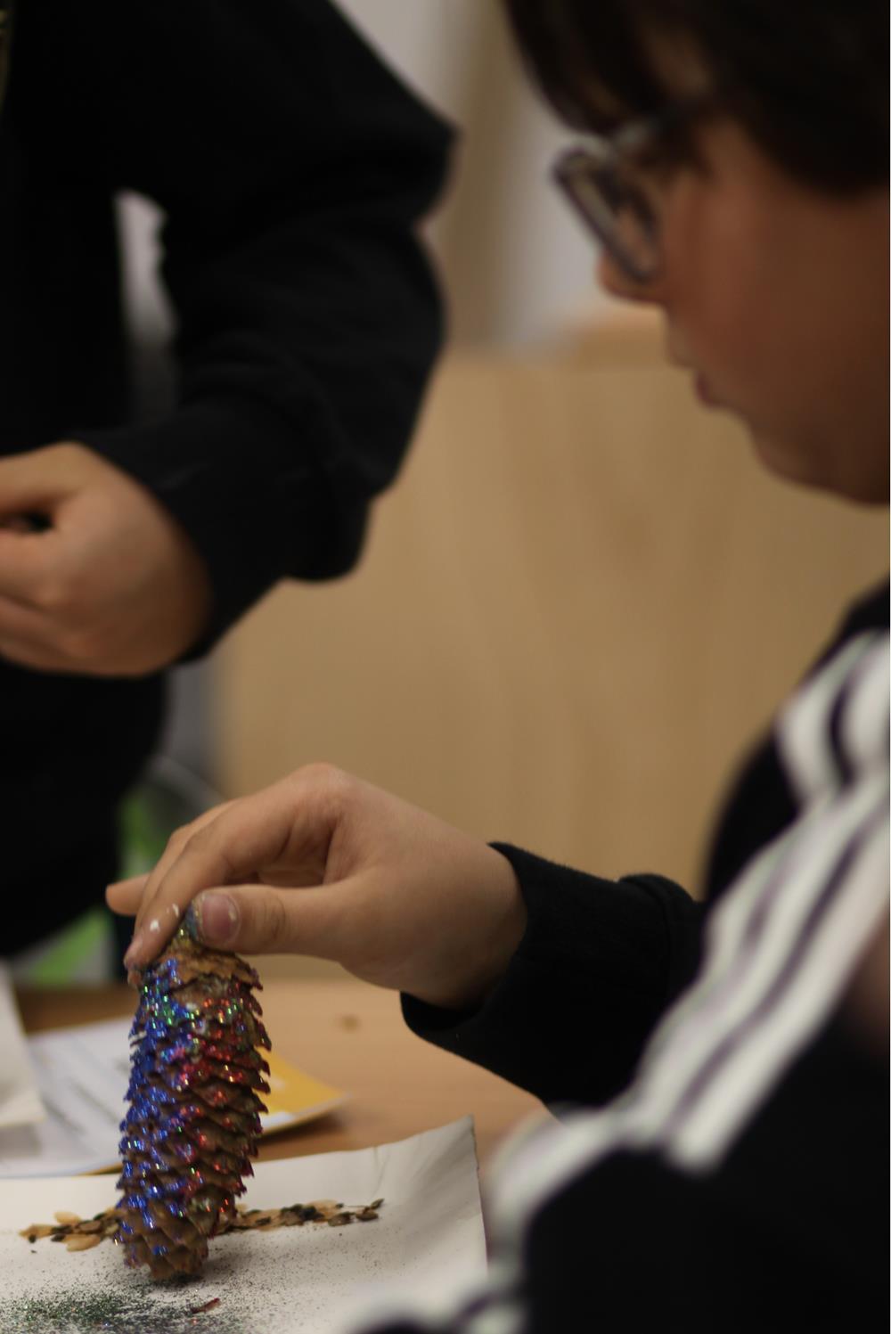 Pachnące szyszki na choince