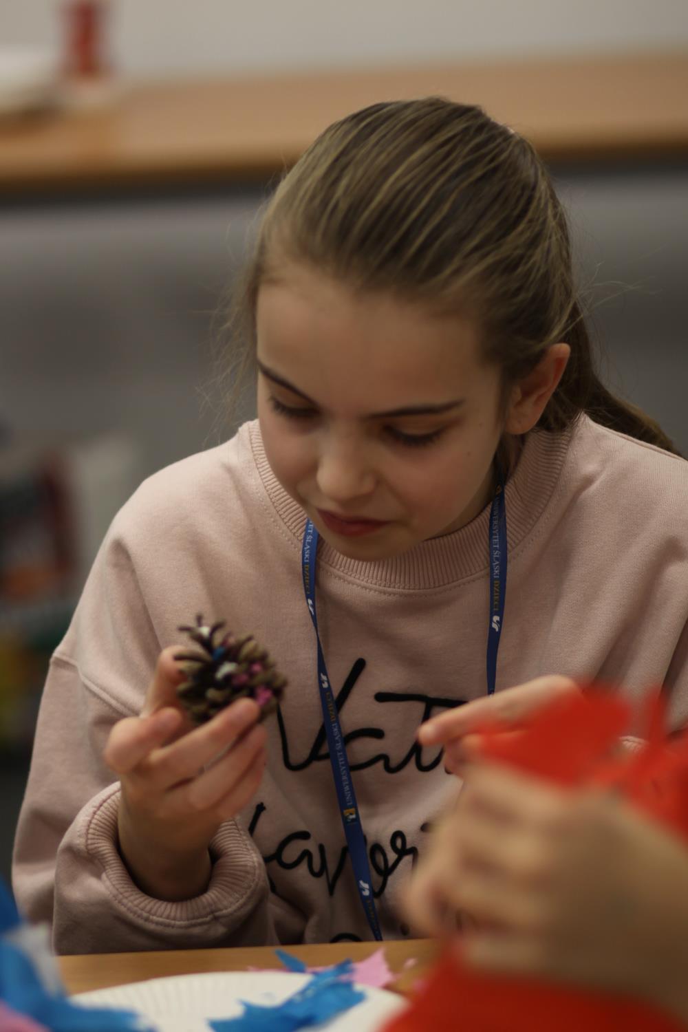 Pachnące szyszki na choince