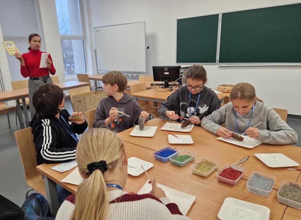 Pachnące szyszki na choince