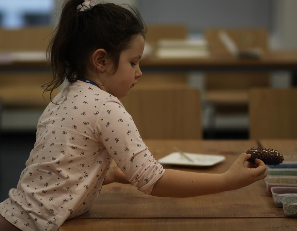 Pachnące szyszki na choince