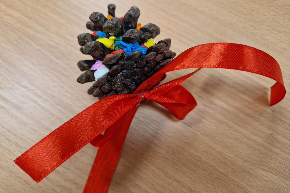 Pachnące szyszki na choince