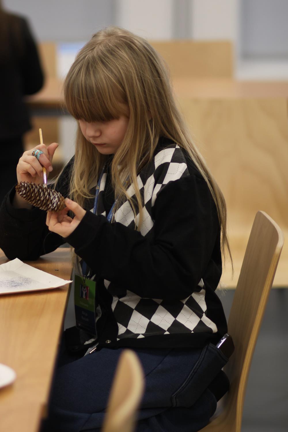 Pachnące szyszki na choince