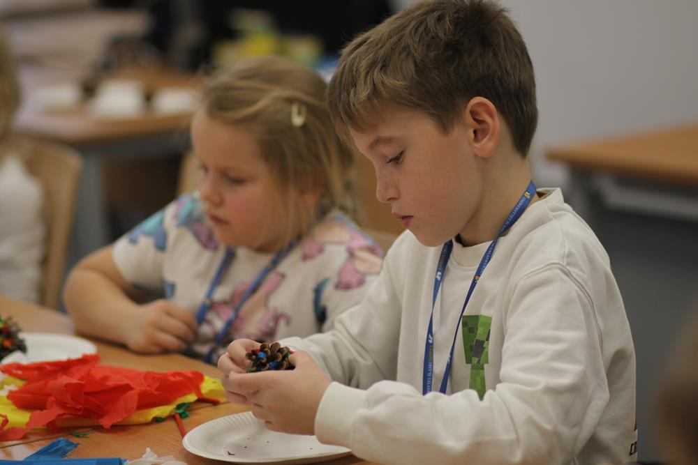 Pachnące szyszki na choince