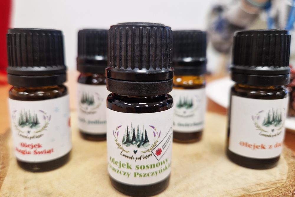 Pachnące szyszki na choince