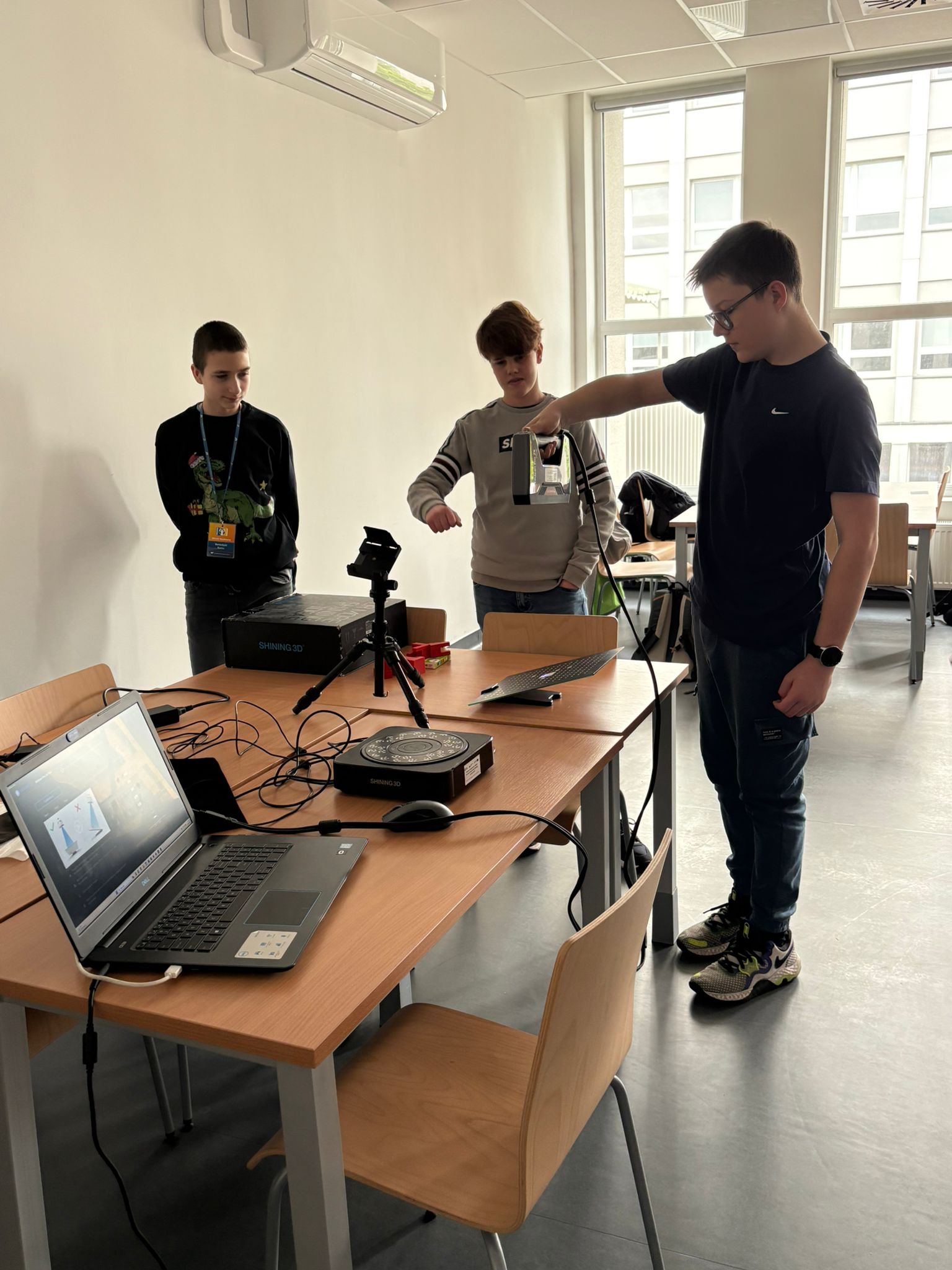 Skanowanie 3D ciała ludzkiego i otoczenia