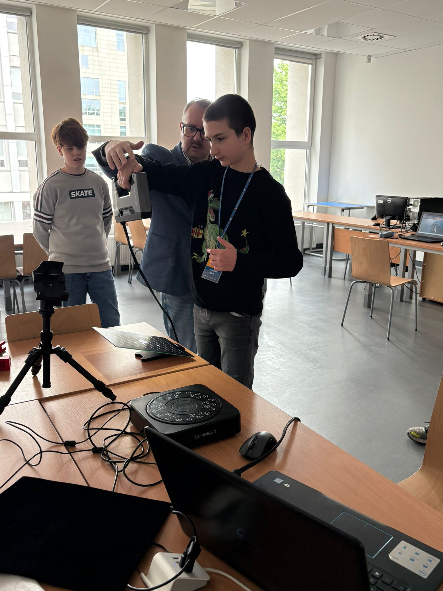Skanowanie 3D ciała ludzkiego i otoczenia