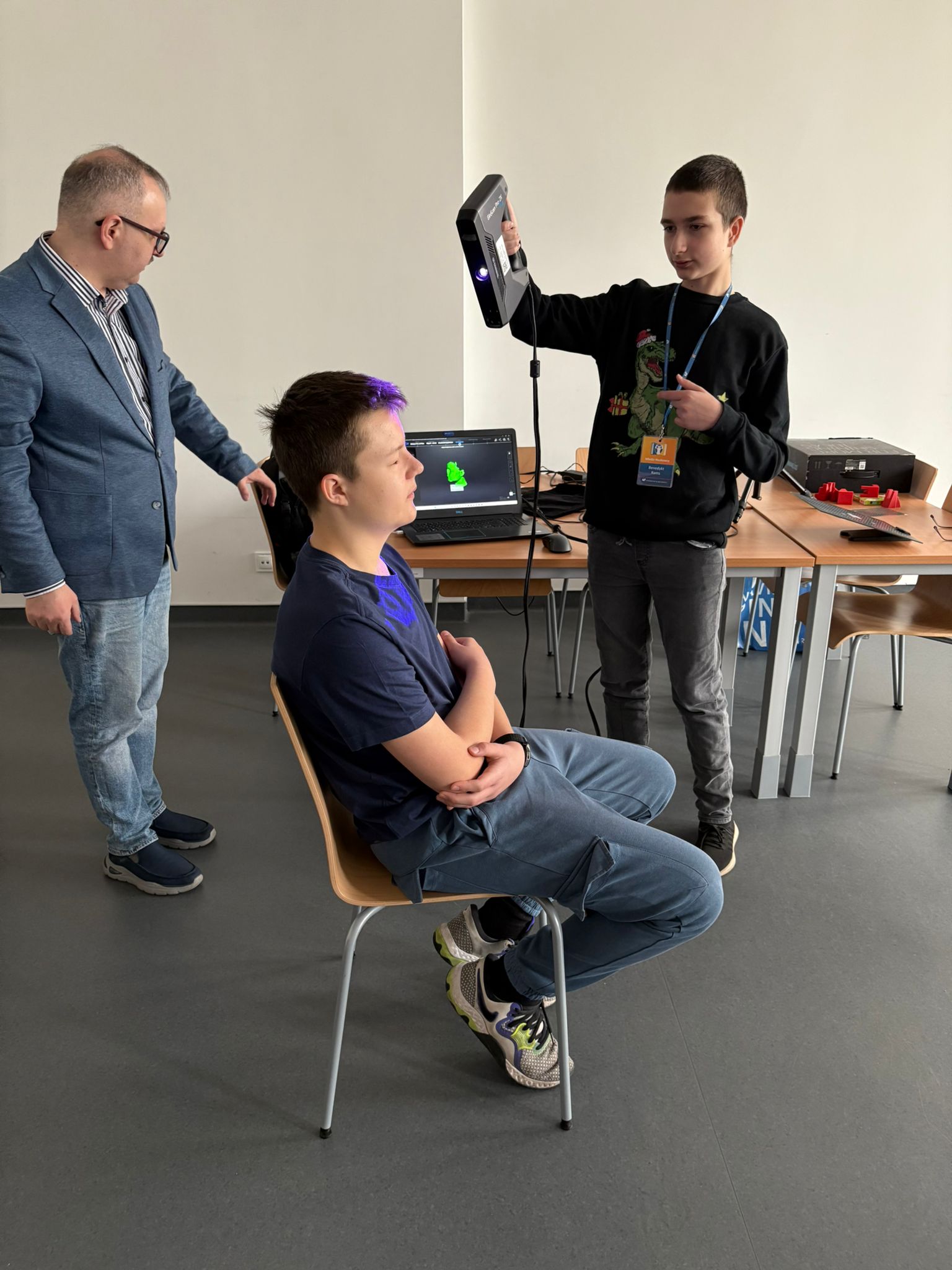 Skanowanie 3D ciała ludzkiego i otoczenia