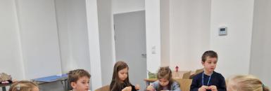 Pachnące szyszki na choince